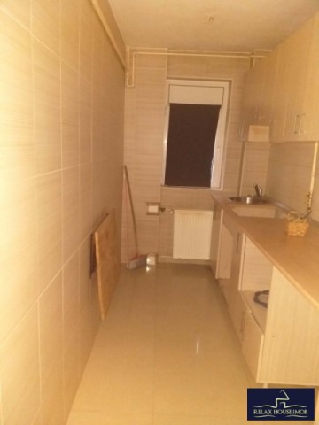 vanzare-apartament-3-camere-confort-2-semidecomandat-la-cheie-in-ploiesti-zona-vest-baraolt-12